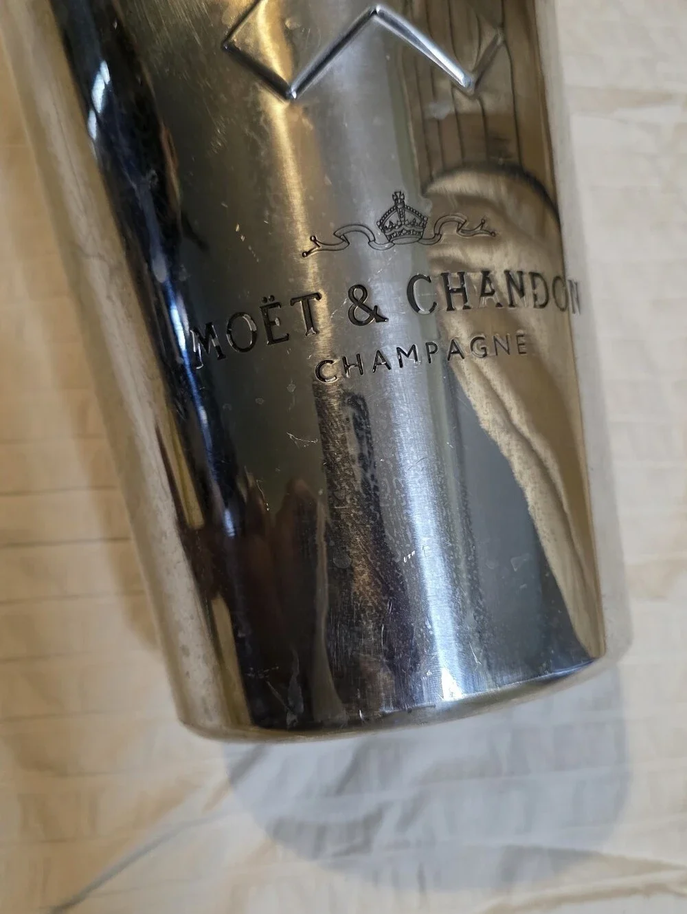 Moet & Chandon Champagne Ice Buckle